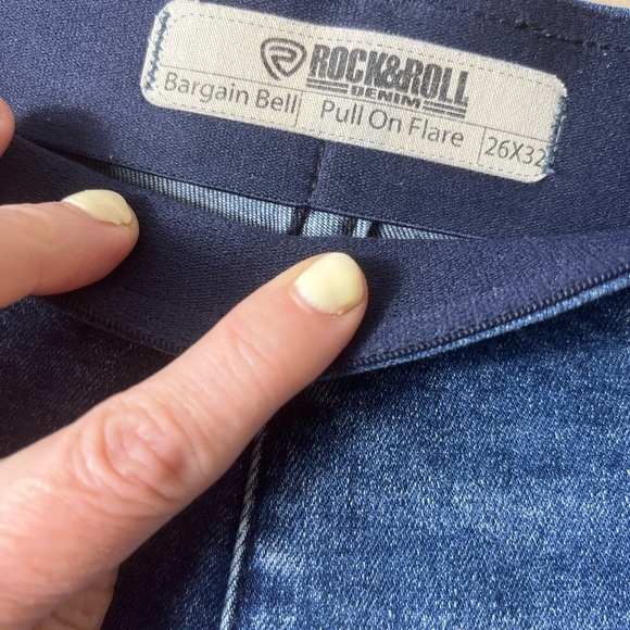 Women's Rock&Roll Denim Bargain Bell Pull On Flare Jeans Size 26 X 32 Western - Picture 8 of 9
